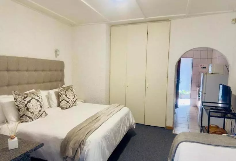 Majatalo Room In Chalet   Busa House   Triple Room