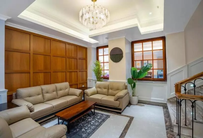 Preisha Hotel & Resort