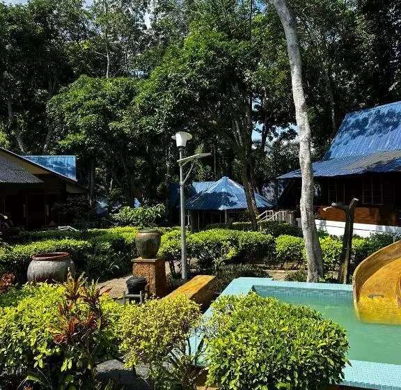 Shari La Perhentian Island Resort