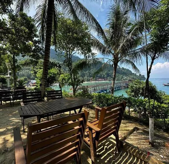 Shari La Perhentian Island Resort