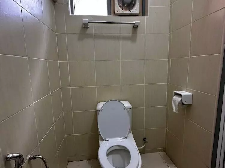 Shari La Perhentian Island Resort