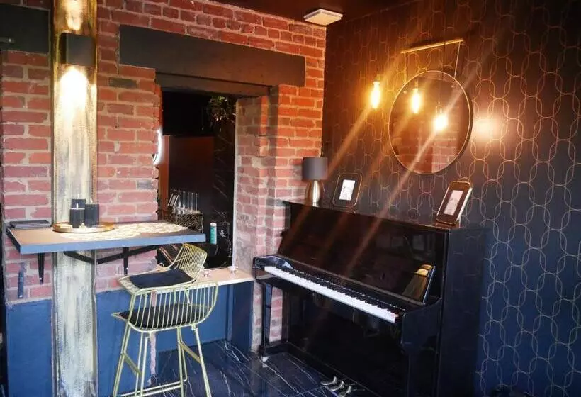 Hotelli Blacroom De L Artois