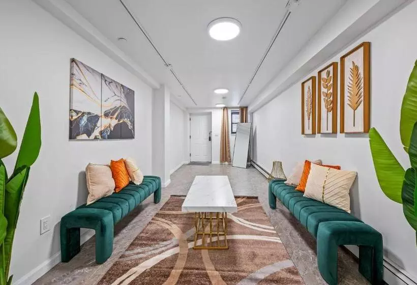 هتل Active Central Park East 3bedrooms 2 Bathrooms 1700 Sf