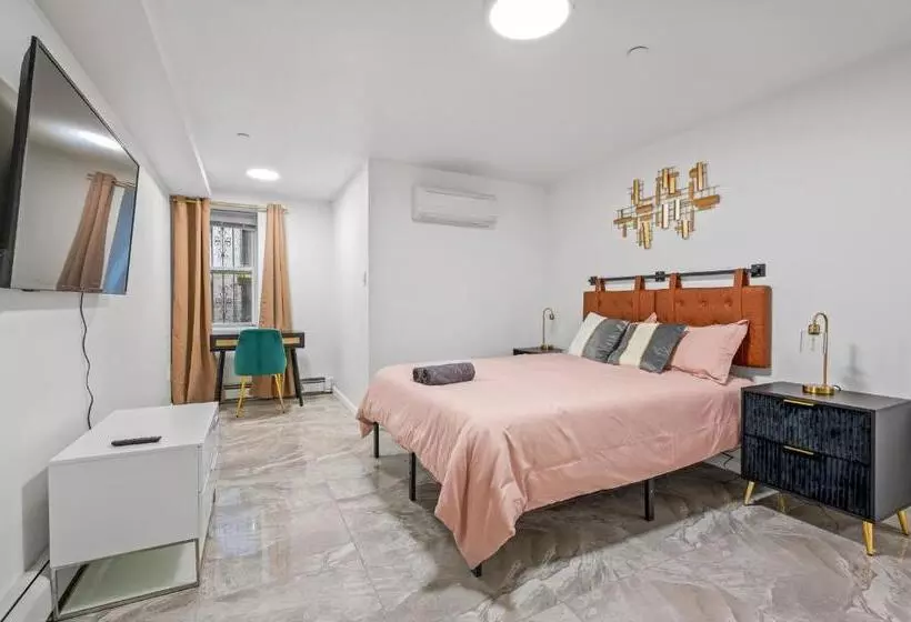 هتل Active Central Park East 3bedrooms 2 Bathrooms 1700 Sf