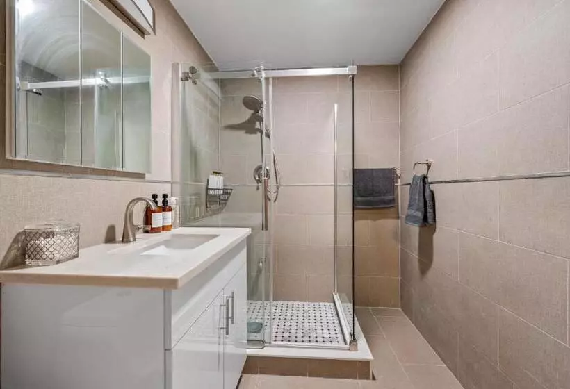 هتل Active Central Park East 3bedrooms 2 Bathrooms 1700 Sf