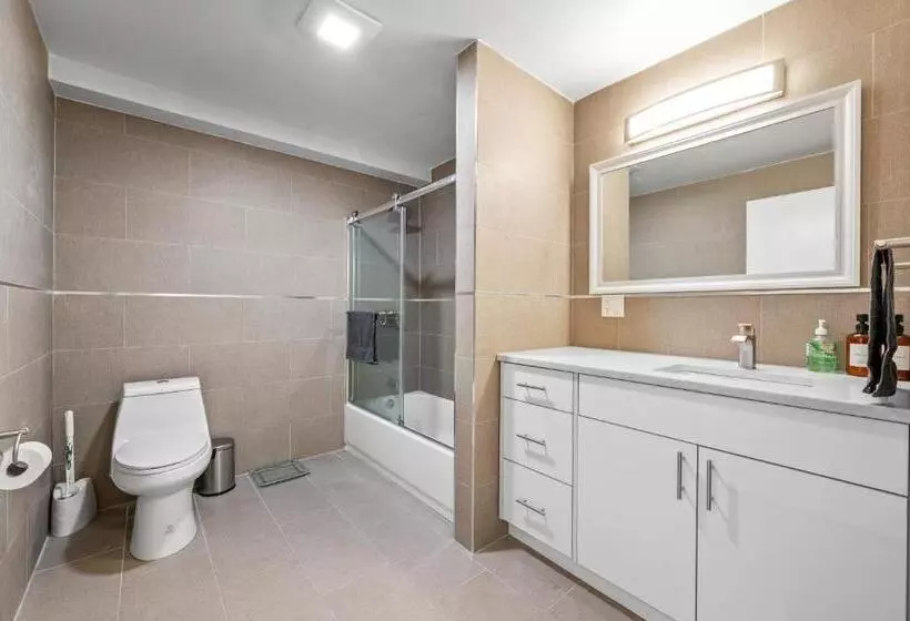 هتل Active Central Park East 3bedrooms 2 Bathrooms 1700 Sf