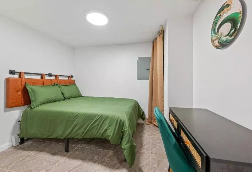 هتل Active Central Park East 3bedrooms 2 Bathrooms 1700 Sf
