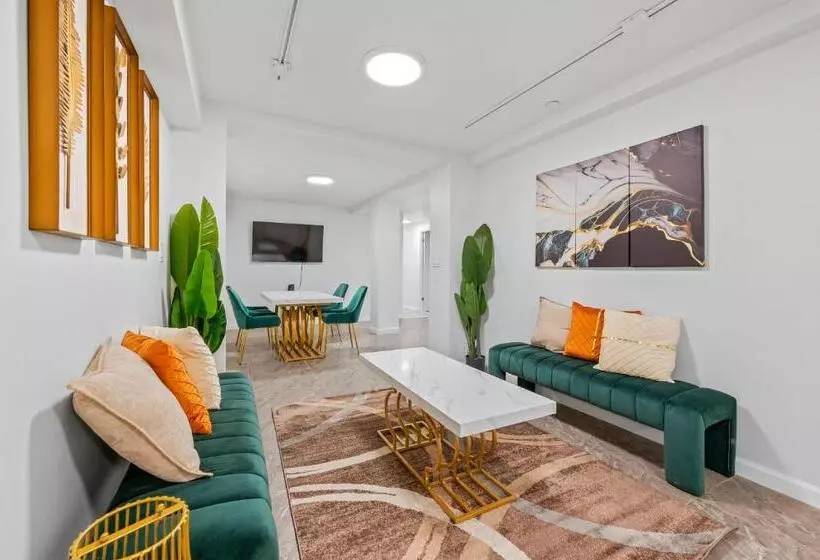 هتل Active Central Park East 3bedrooms 2 Bathrooms 1700 Sf