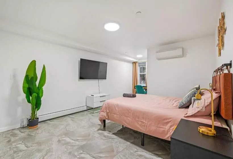 هتل Active Central Park East 3bedrooms 2 Bathrooms 1700 Sf