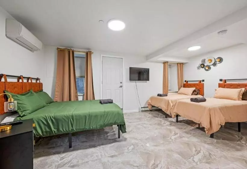 هتل Active Central Park East 3bedrooms 2 Bathrooms 1700 Sf