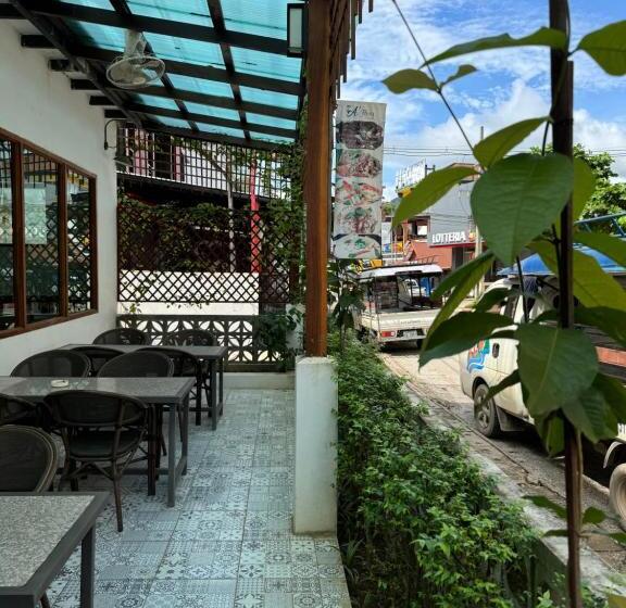 בית מלון כפרי Vang Vieng Green