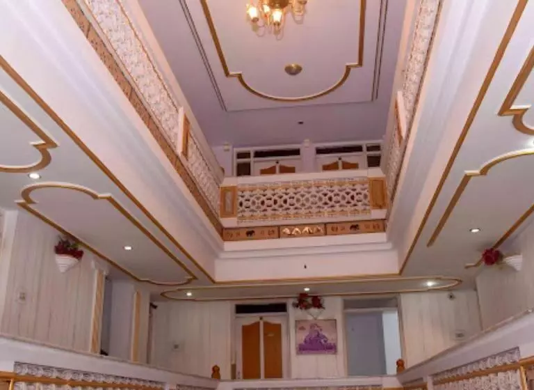 ホテル Gangaram & Guest House Bhuj