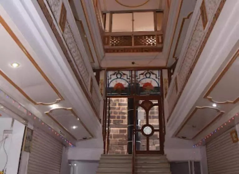 ホテル Gangaram & Guest House Bhuj