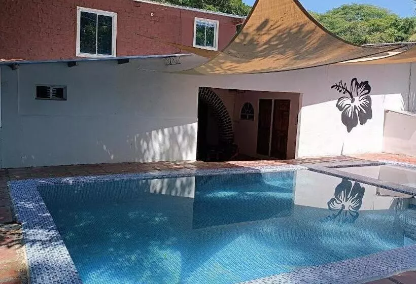 ホテル Secret Spot Surf Inn