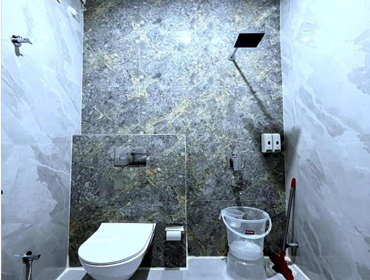 Отель Vrinda Niddhivan ! Fully Ac, Prem Mandir At Walking Distance ! Just Near The Iskcon Temple   2