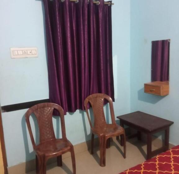 Mor Hotel Star Lodge  Near Temple   Best Selling & Best Choice Of Travellers