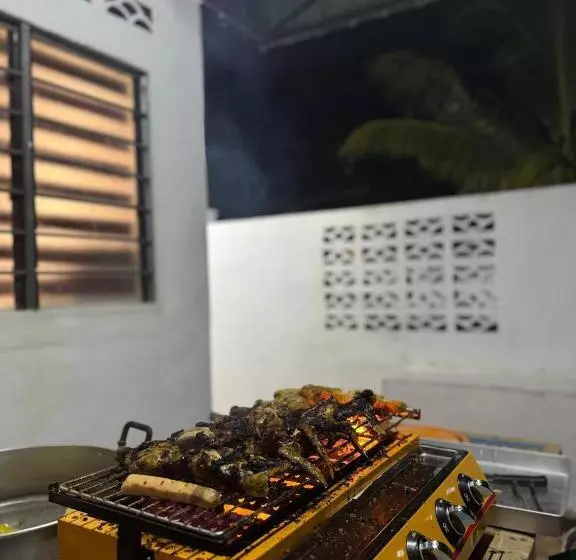 Majatalo Rumah Jambu Manis Netflix,free Wifi, 3 Minutes To Kuala Berang