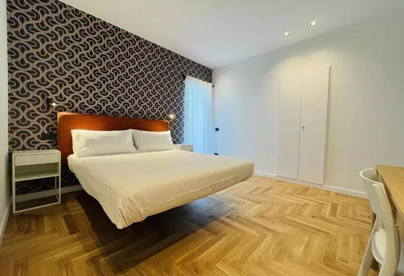 ベッドアンドブレックファースト Marina Boutique Rooms