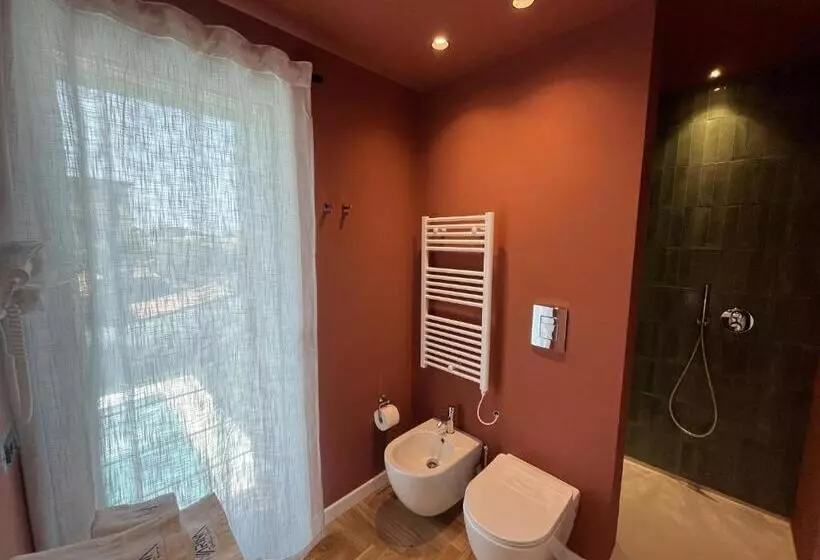 ベッドアンドブレックファースト Marina Boutique Rooms