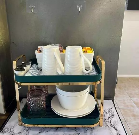 Innisfail Riverfront Motel