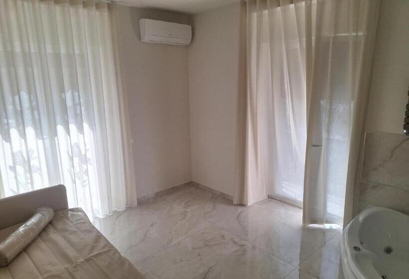 پانسیون La Violetta