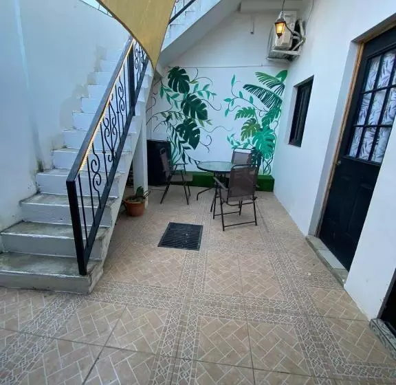 ペンション Terrazas Guest House Hostal