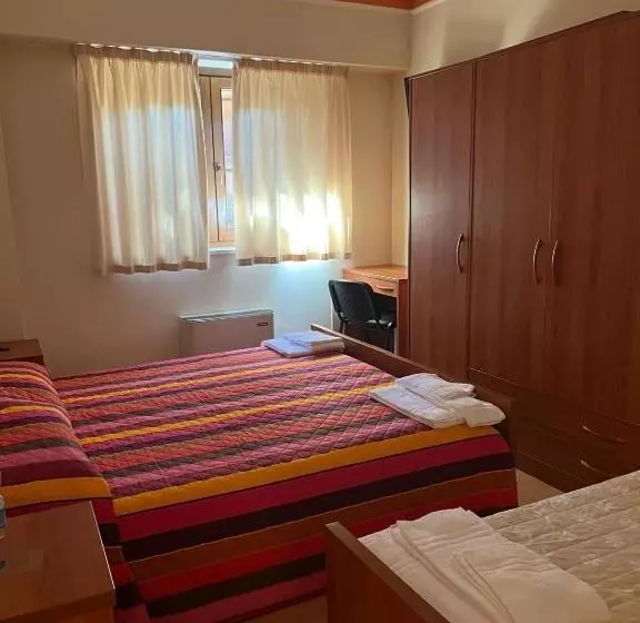 ユースホステル Fanesia Coliving