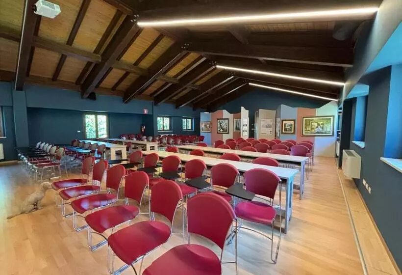 ユースホステル Fanesia Coliving