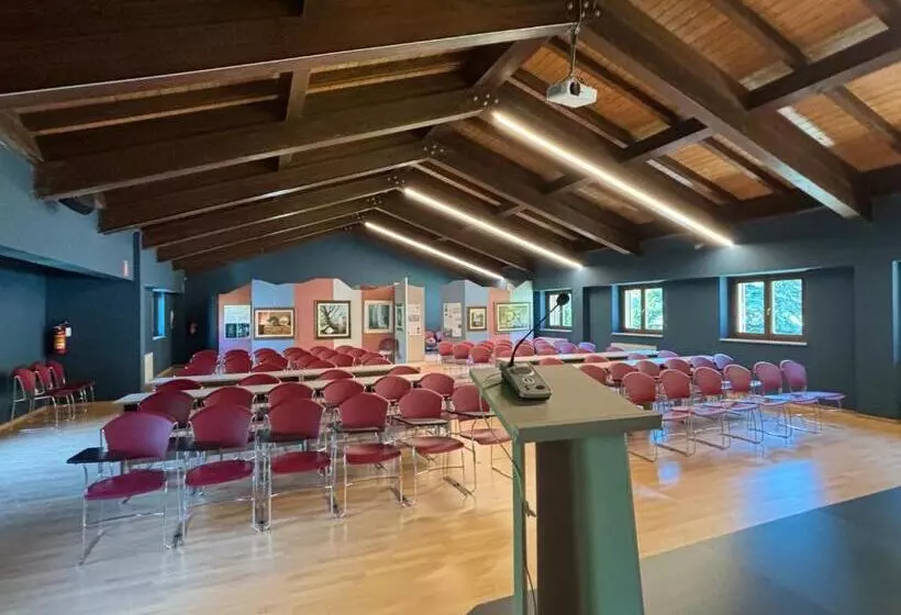 ユースホステル Fanesia Coliving