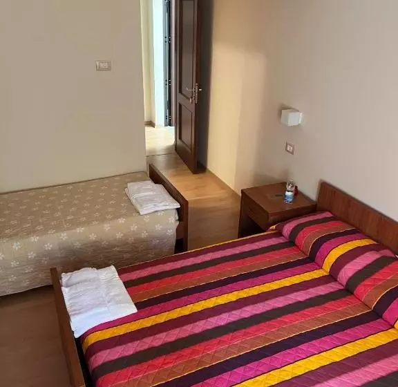 ユースホステル Fanesia Coliving