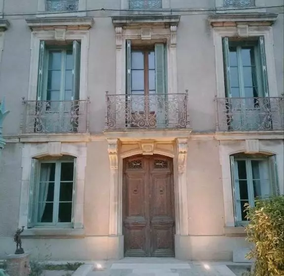 Aamiaismajoitus (B&B) Chambre Art Déco