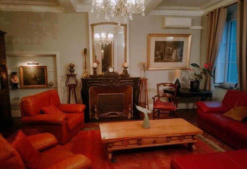 مبيت وإفطار Chambre Art Déco