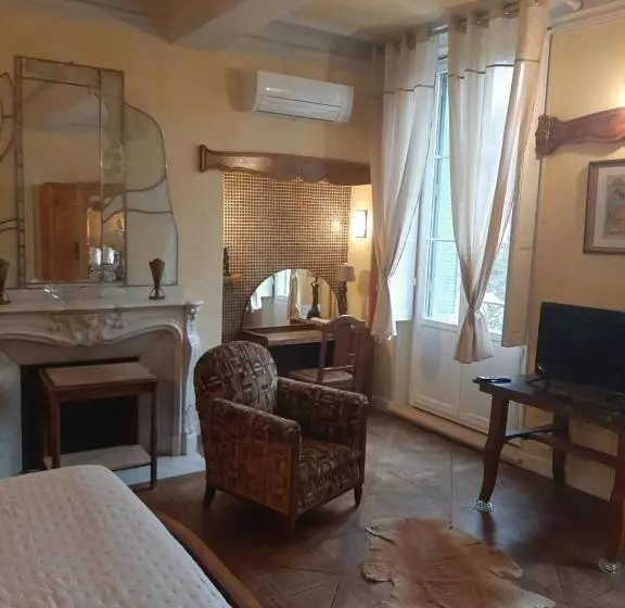 Aamiaismajoitus (B&B) Chambre Art Déco