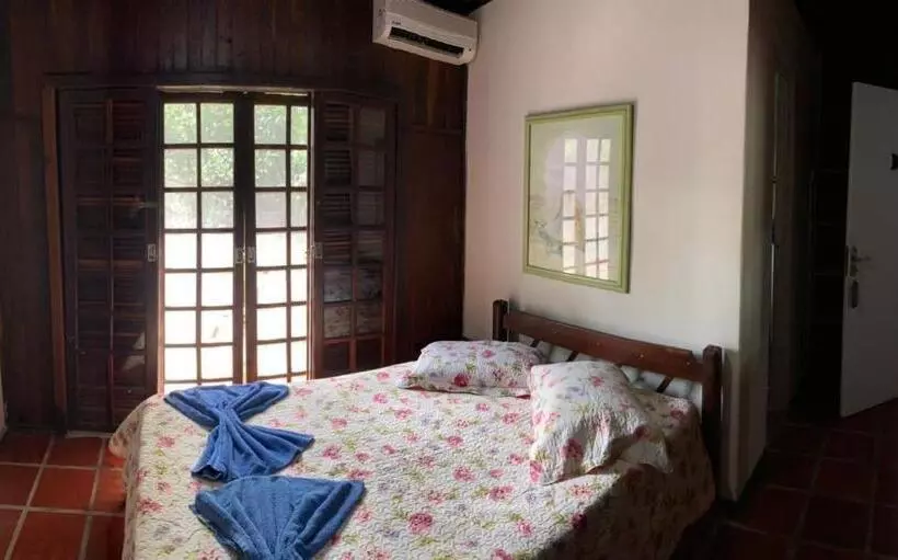 هتل Ilha Do Mel Casa Suítes Com Ar E Cafe Da Manha