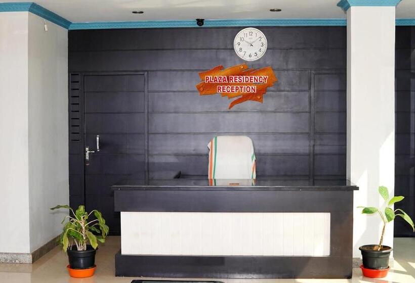 Hotel Plaza Residency