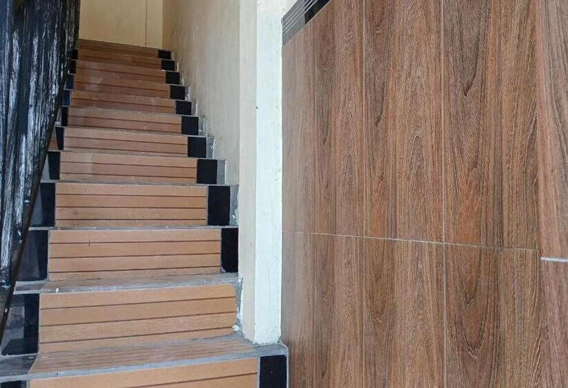 Hotel Reddoorz At Dien Homestay Syariah Alun Alun Pasuruan