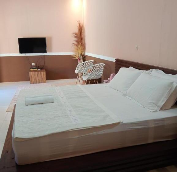 פנסיון Dewana Villa Balad