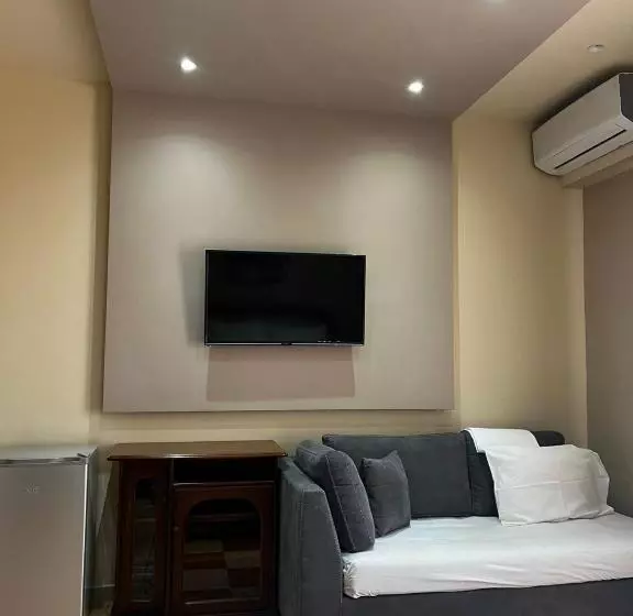 پانسیون Iceberg Apartments