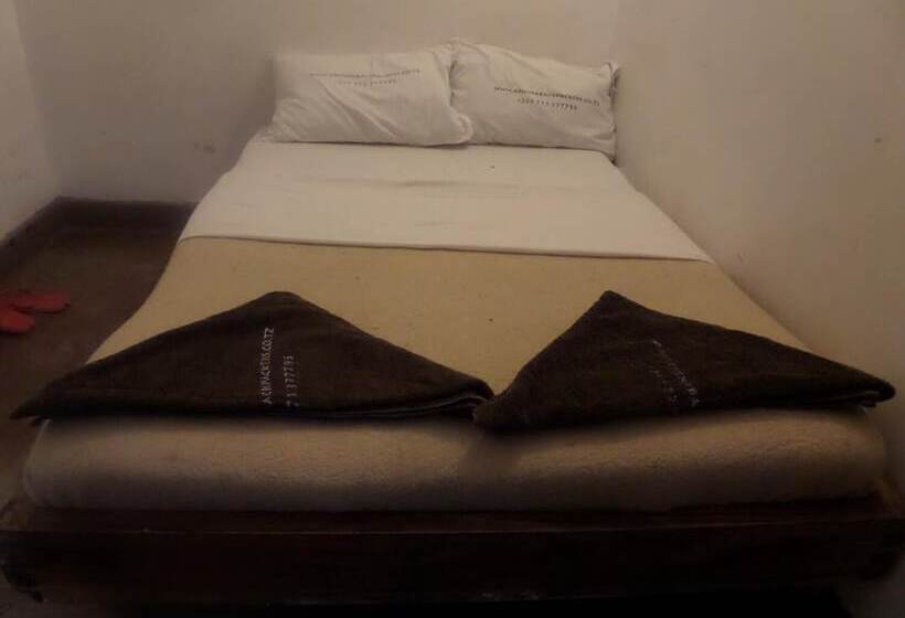 호텔 Arusha Backpackers