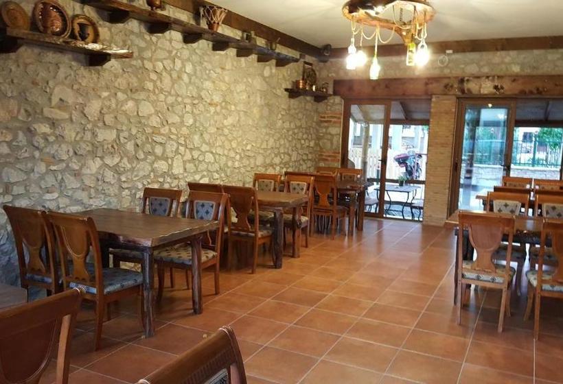 호텔 Bujtina Ollga