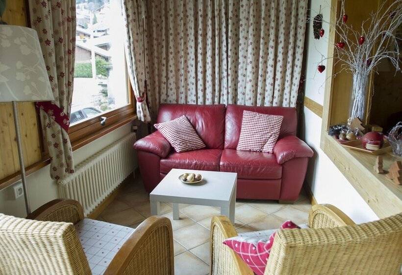 هتل Hôtel Les Dents Blanches