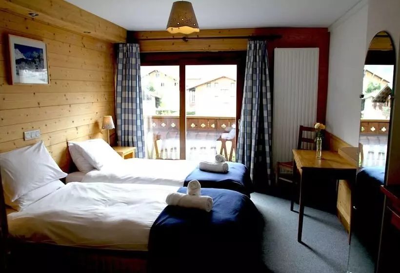 هتل Hôtel Les Dents Blanches