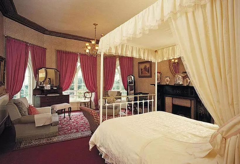 هتل 2 Old Park Cottages  St Lawrence