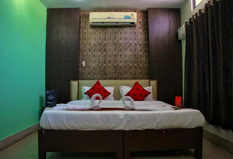 ホテル Oyo Rooms Ganeshguri Kahilipara Road