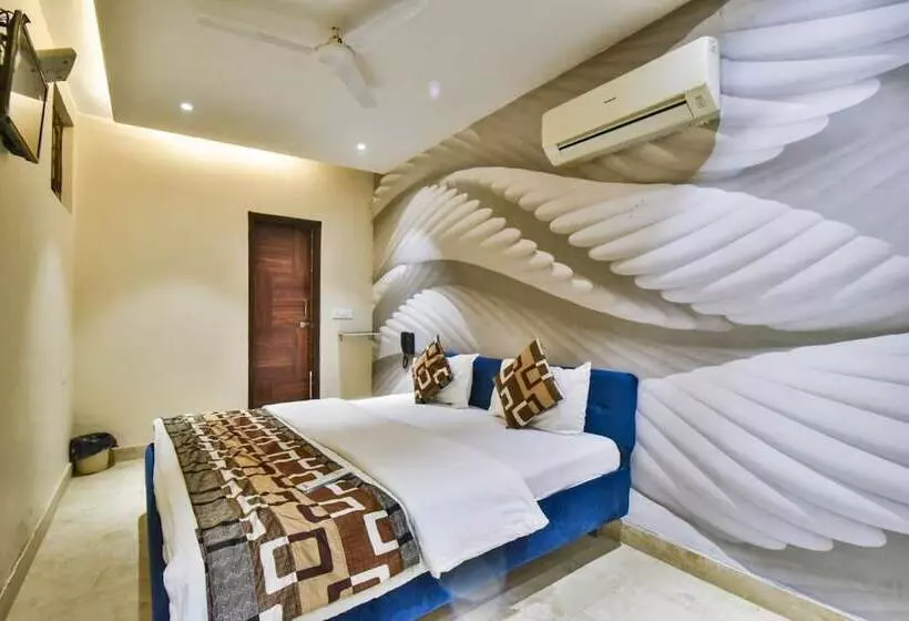 ホテル Goroomgo Shree Raj Homestay Ayodhya