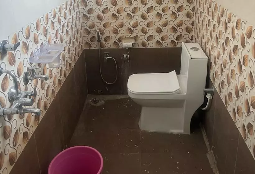 ホテル Goroomgo Shree Raj Homestay Ayodhya