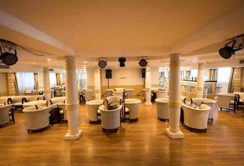 هتل Cruisebooking 3 Nights From Aswoan Every Monday And Wednesday Friday