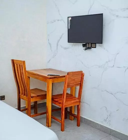 هتل Hôtel Merveille Lomé