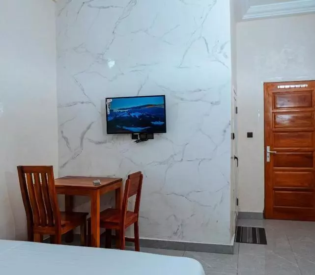 هتل Hôtel Merveille Lomé