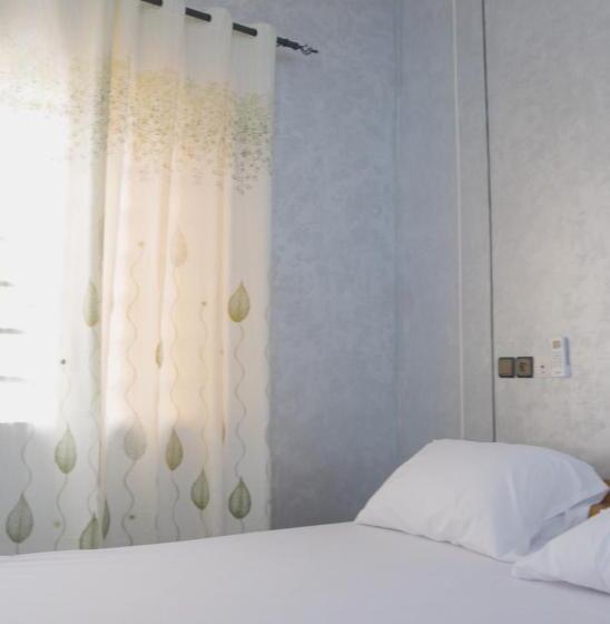 هتل Hôtel Merveille Lomé